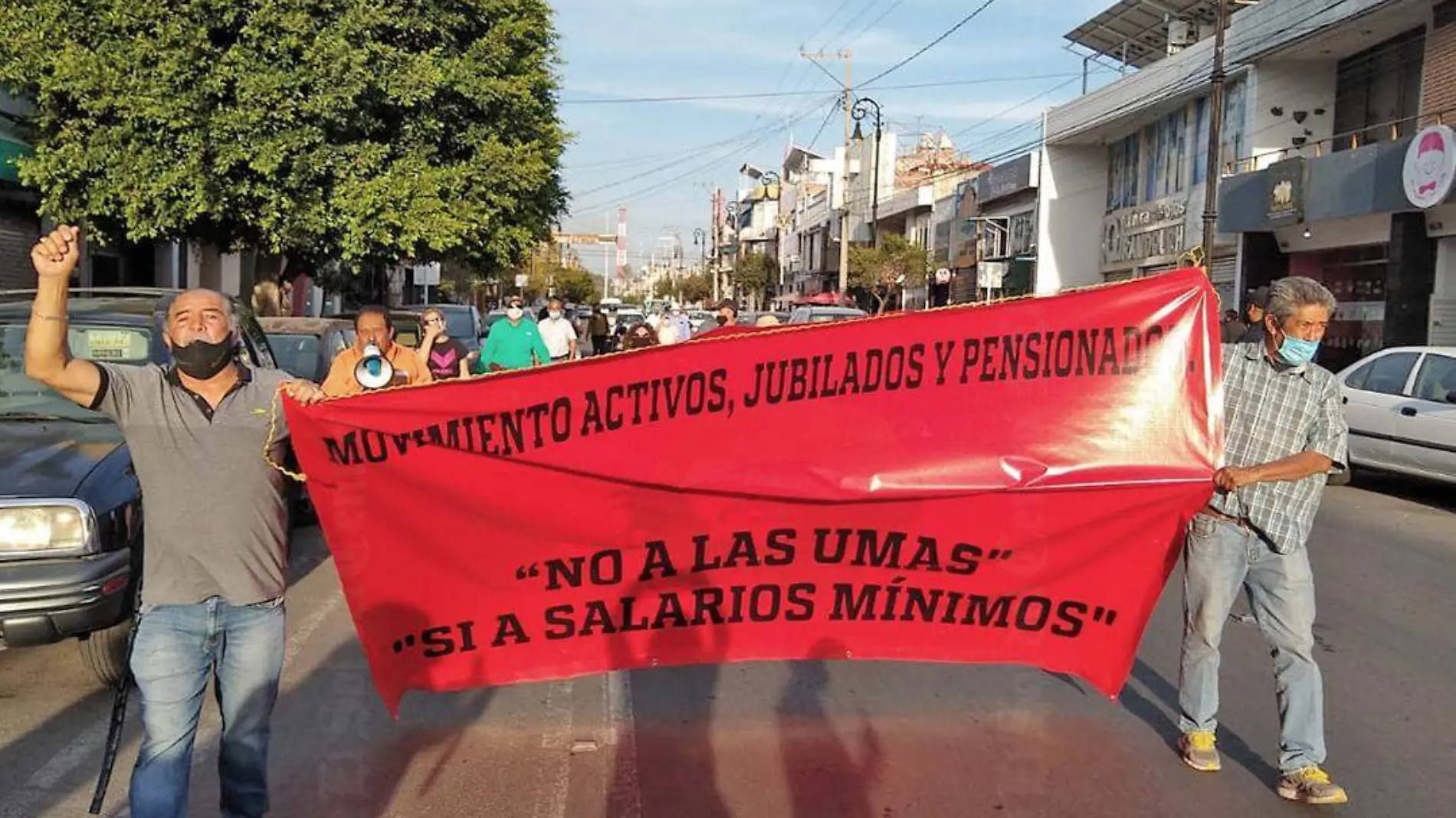 maestros jubilados protesta